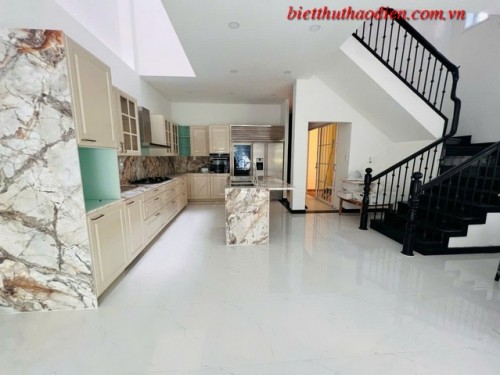 Bán nhà phường Thảo Điền căn góc 2 mặt tiền Bán nhà phường Thảo Điền căn góc 2 mặt tiền