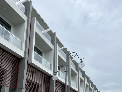 BÁN SHOPHOUSE PHỐ ĐÔNG VILLAGE, LÀM VĂN CTY LÀ SỐ 1 BÁN SHOPHOUSE PHỐ ĐÔNG VILLAGE, LÀM VĂN CTY LÀ SỐ 1