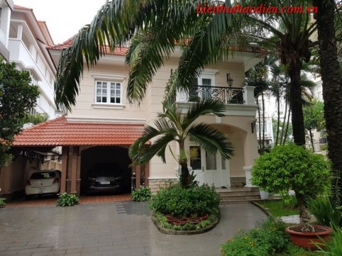 Villa has a garden and Pool in compound for rent Villa has a garden and Pool in compound for rent
